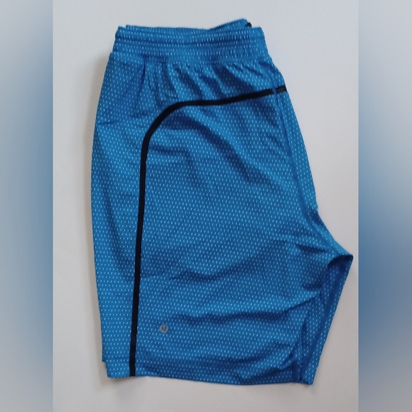 Men's Lululemon Pace Breaker Lined Shorts - Picture 3 of 7